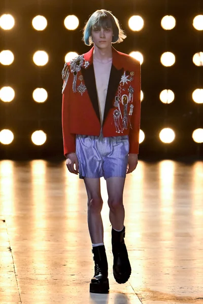 Look 2